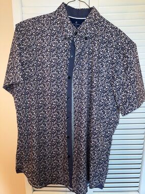 Com.Struct Navy Floral Short-Sleeve Button-Down Shirt